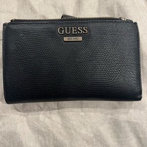 Guess wallet